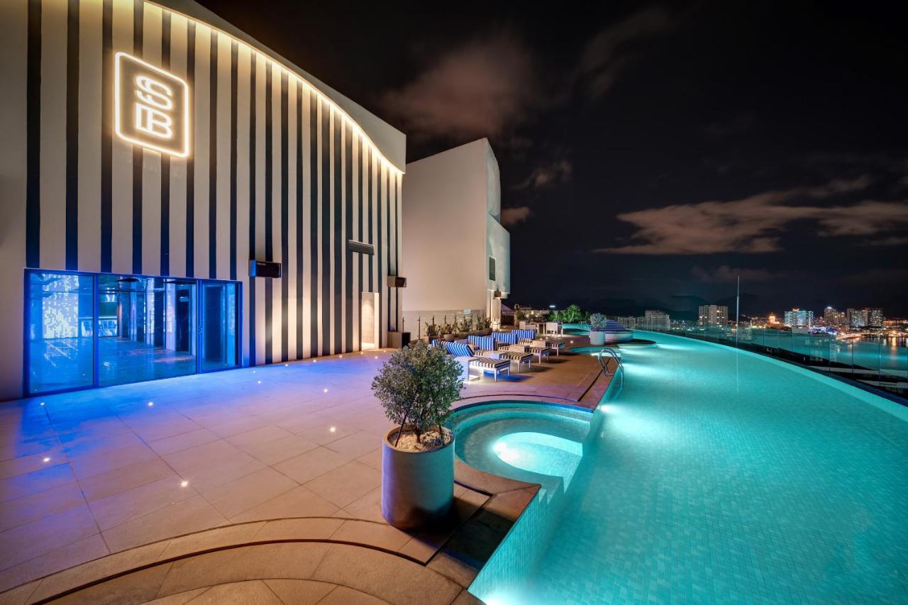 Az Five Stars Ocean View Apartment Nha Trang Exterior photo